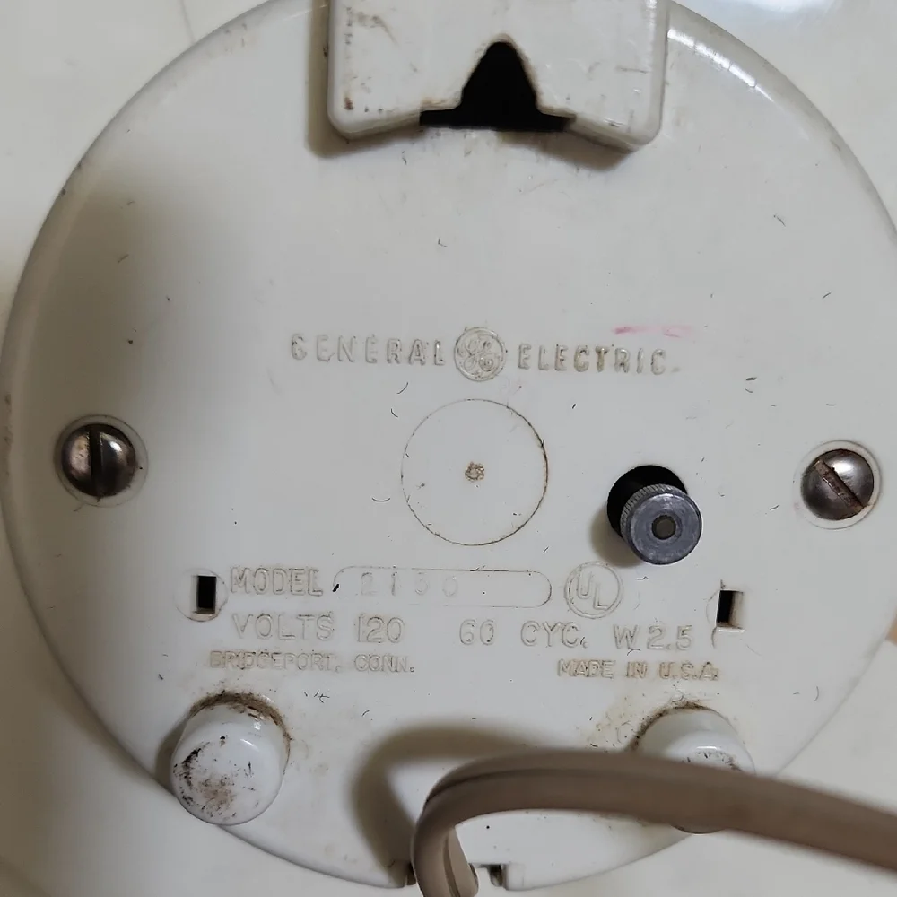 GE Vintage Cream Wall Clock
